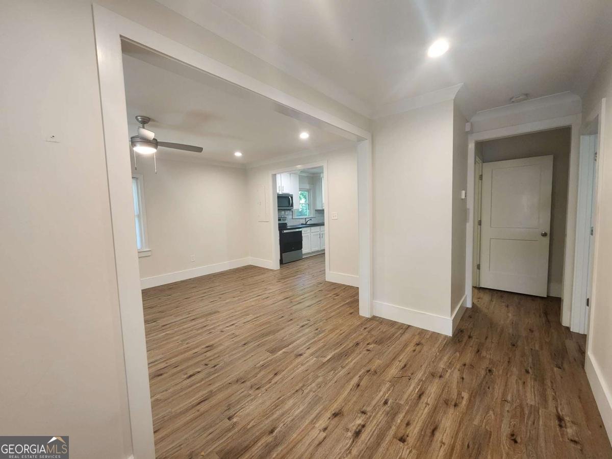 490 Ofarrell Street Athens - 2