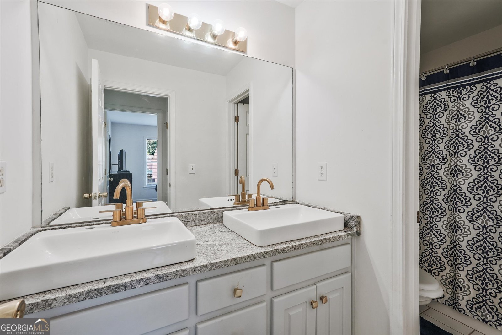 2170 Thorndale Drive Lilburn - 1