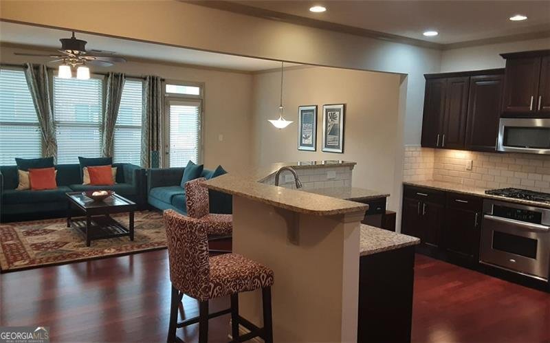 844 RED HART Alpharetta - 2