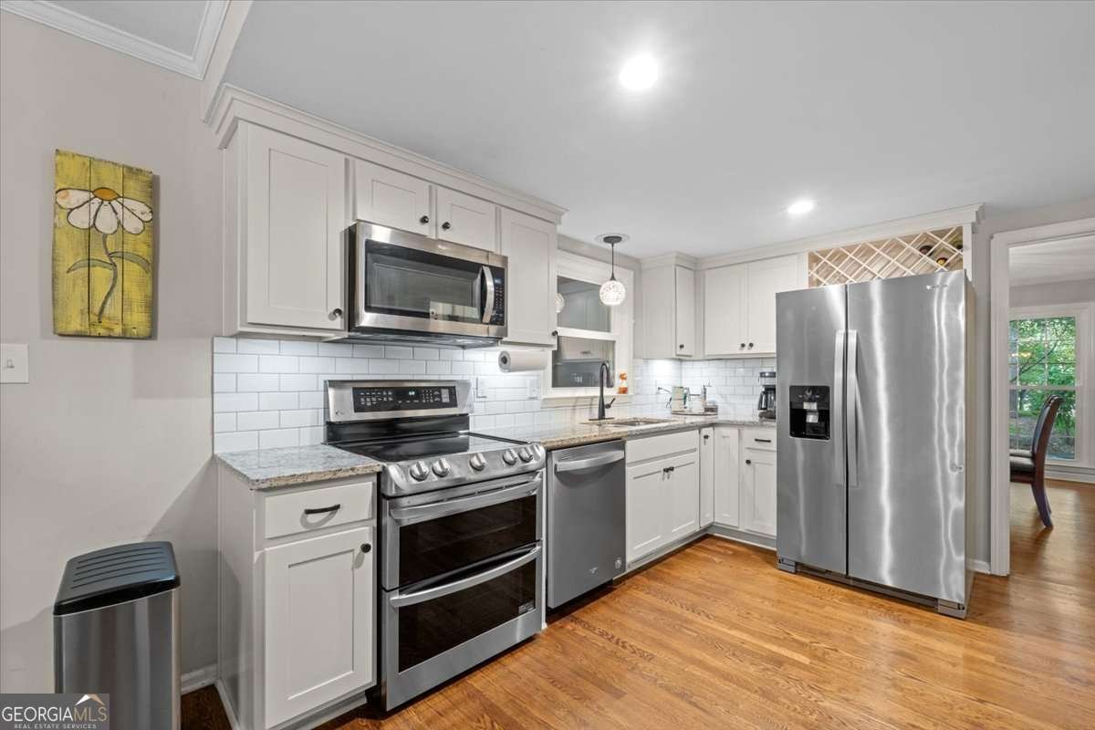200 CLIFTON Drive Athens - 14