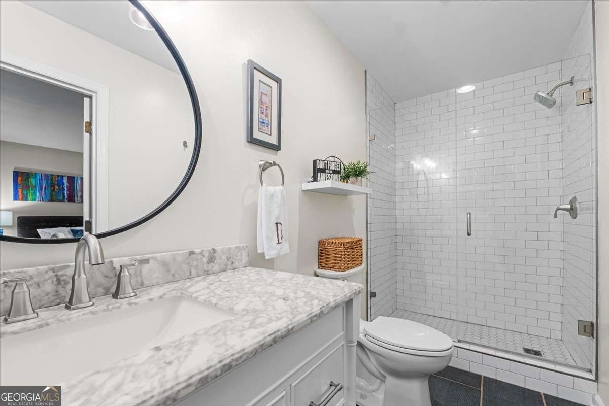 200 CLIFTON Drive Athens - 23