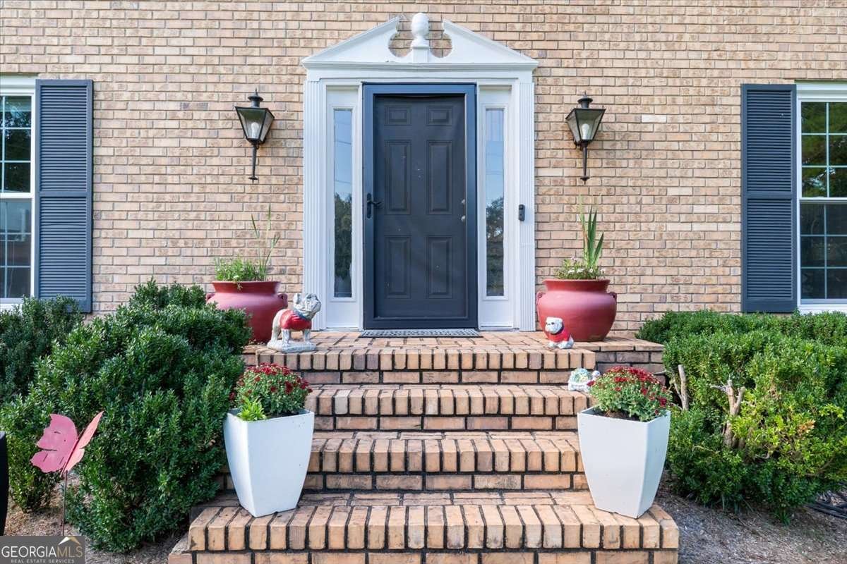 200 CLIFTON Drive Athens - 3