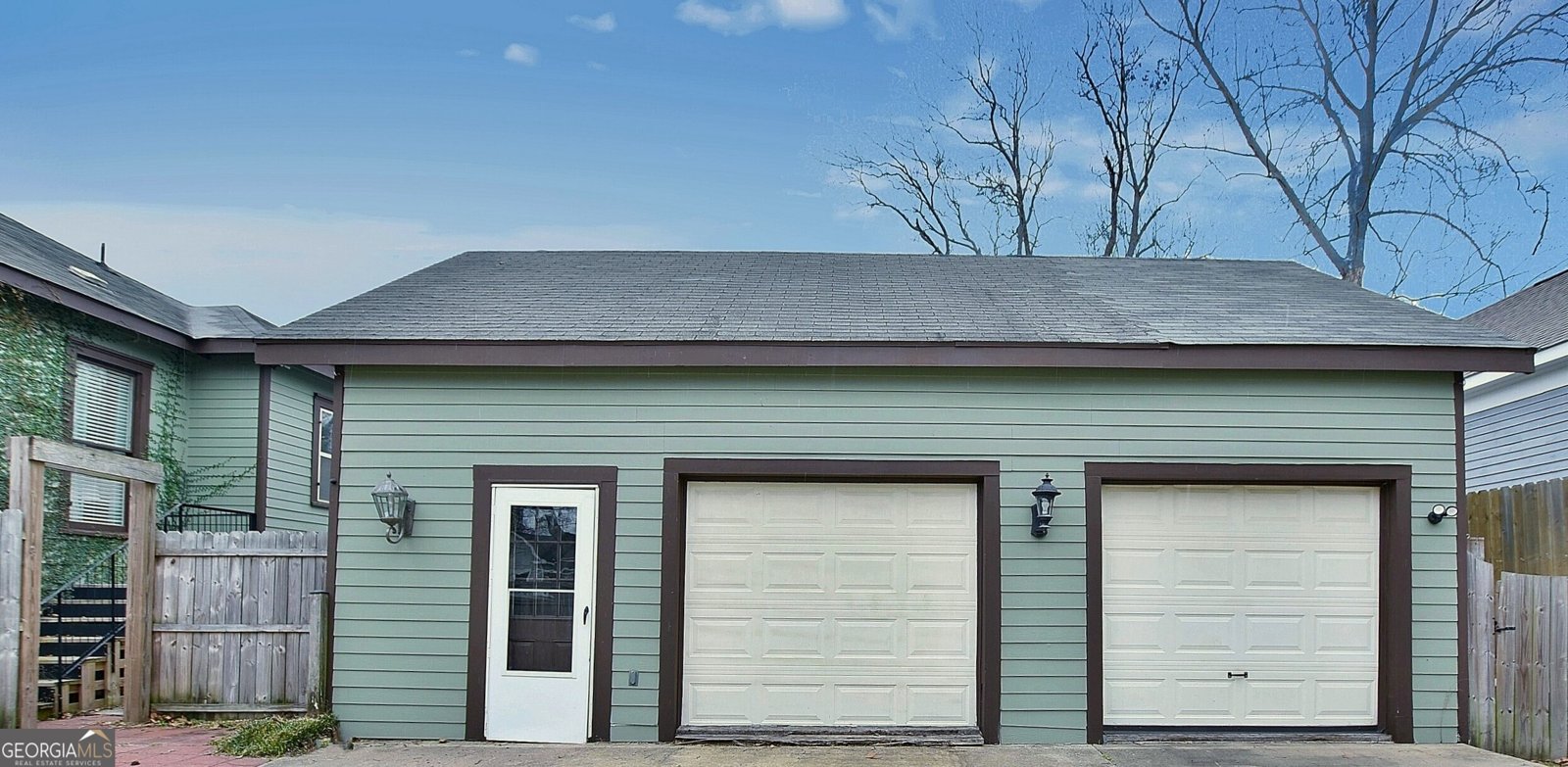 215 7th Street Columbus - 50