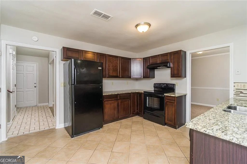 140 LEIGH KAY Drive Lawrenceville - 1