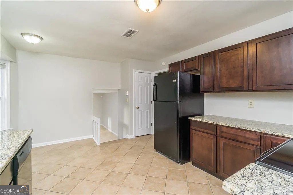 140 LEIGH KAY Drive Lawrenceville - 7