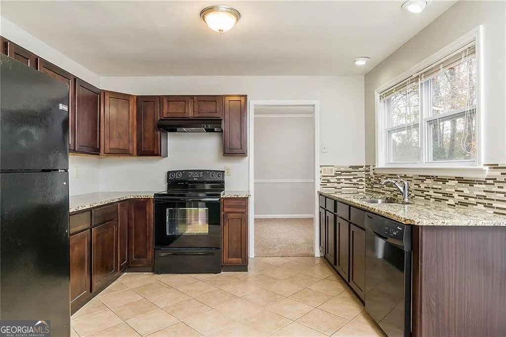 140 LEIGH KAY Drive Lawrenceville - 9