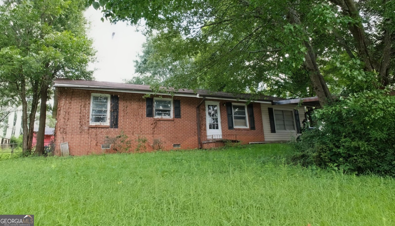 112 Woodhaven Drive Stockbridge - 1