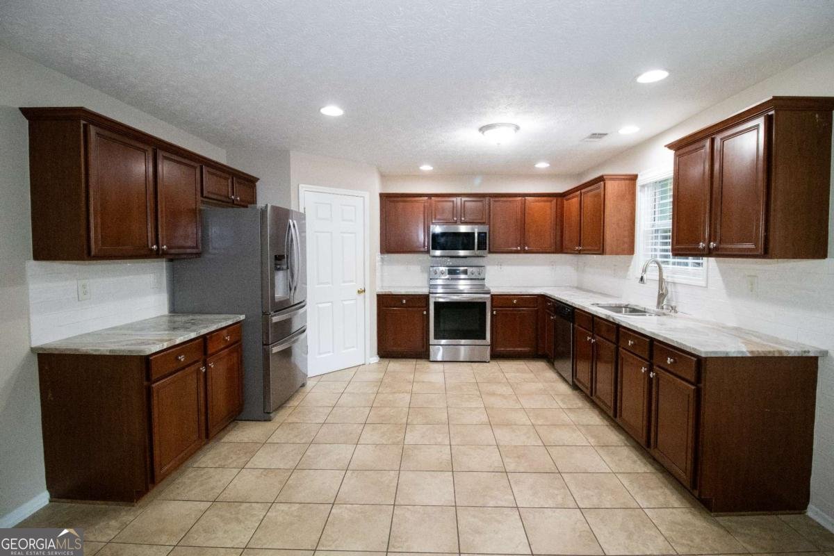 1729 PINEHURST VIEW Court Grayson - 13