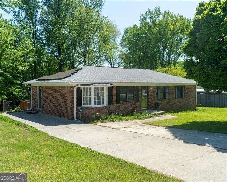 724 CAMELOT Way Norcross - 1