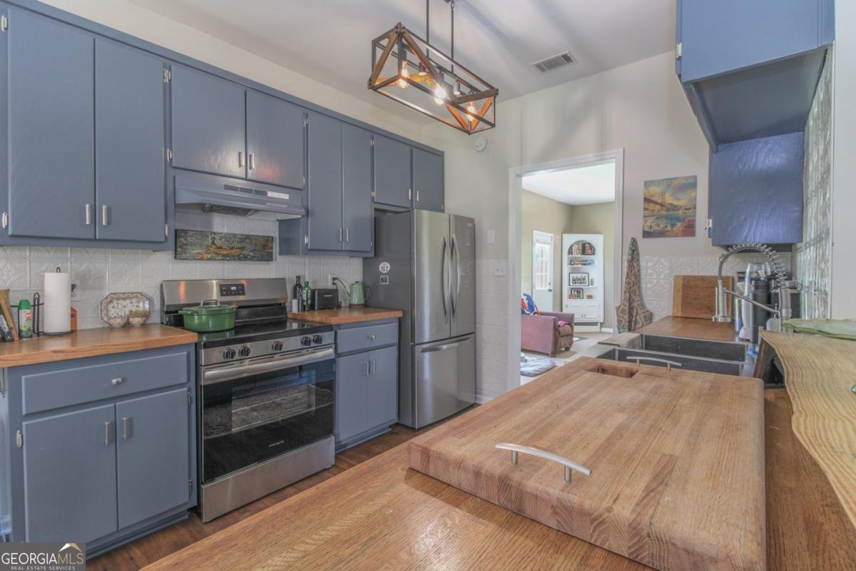 225 Camelot Drive Athens - 9