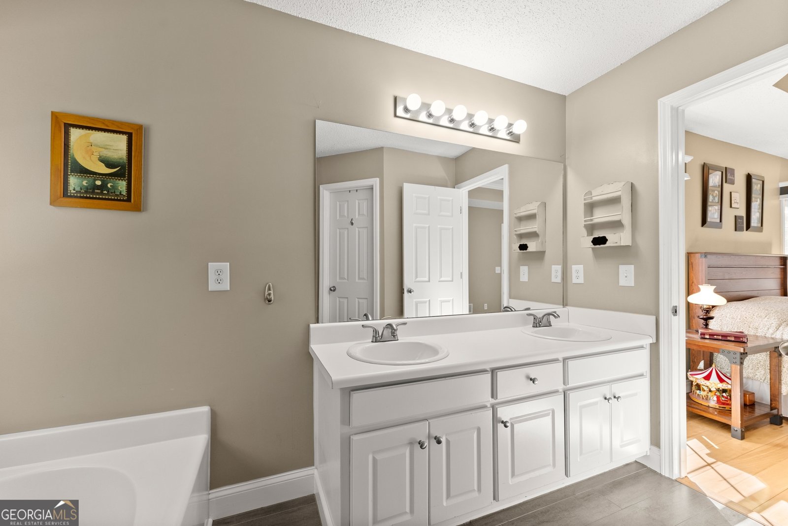 1147 Bradford Park Drive Auburn - 24