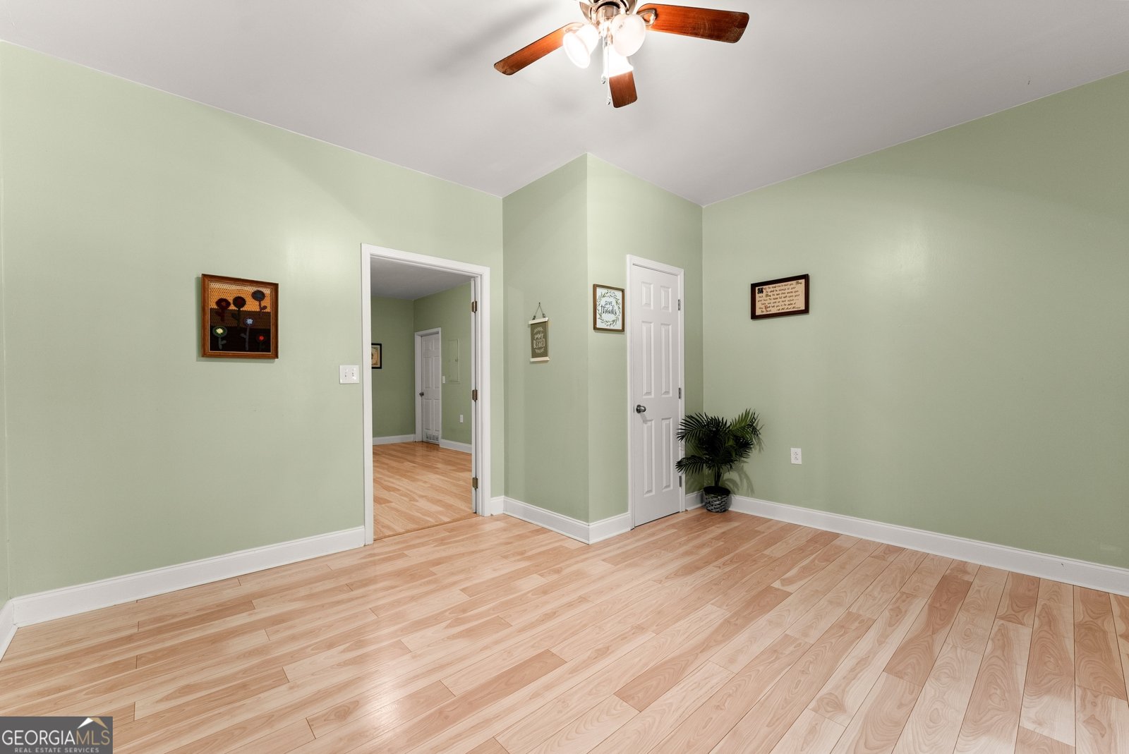 1147 Bradford Park Drive Auburn - 37