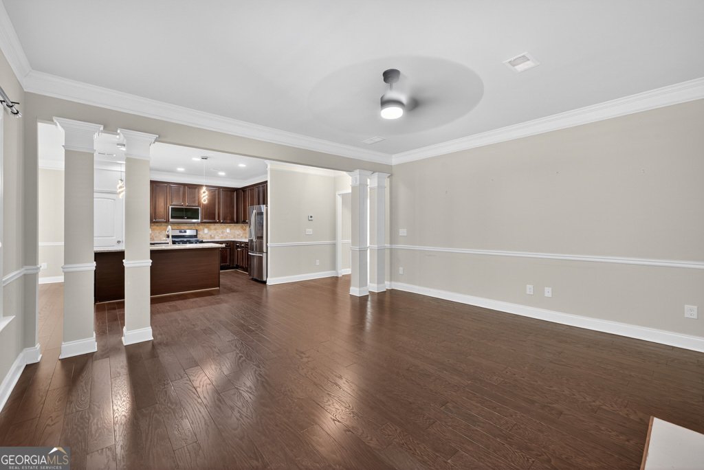 484 CRESTMONT Lane Canton - 11