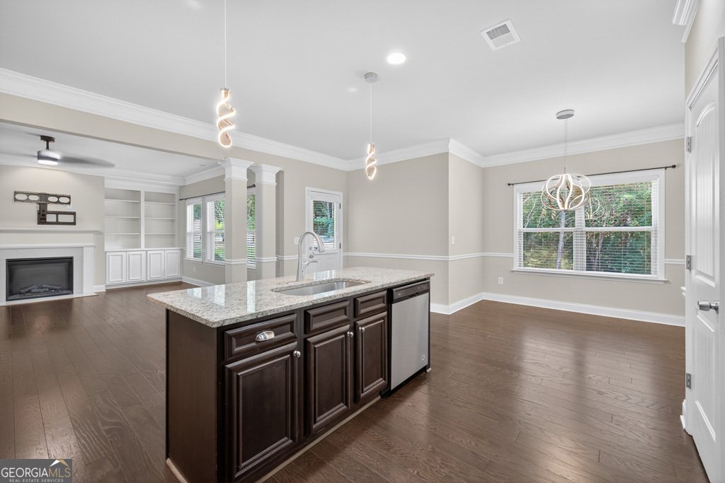 484 CRESTMONT Lane Canton - 16