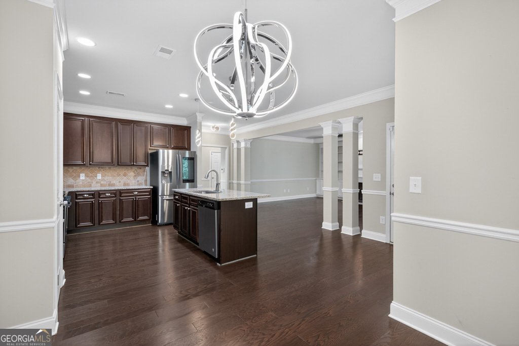 484 CRESTMONT Lane Canton - 18