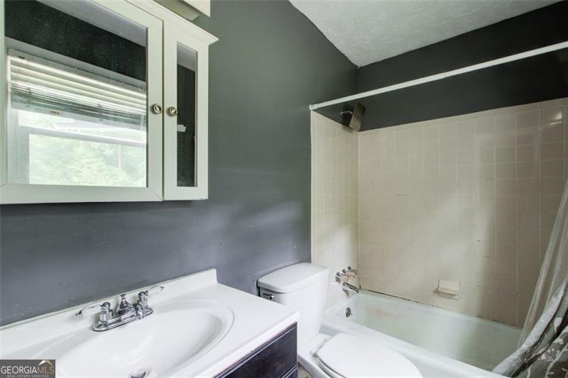 2193 Kings Forest Drive Conyers - 13
