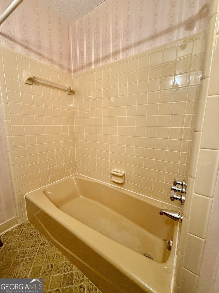 5741 Lawrence Court Macon - 14