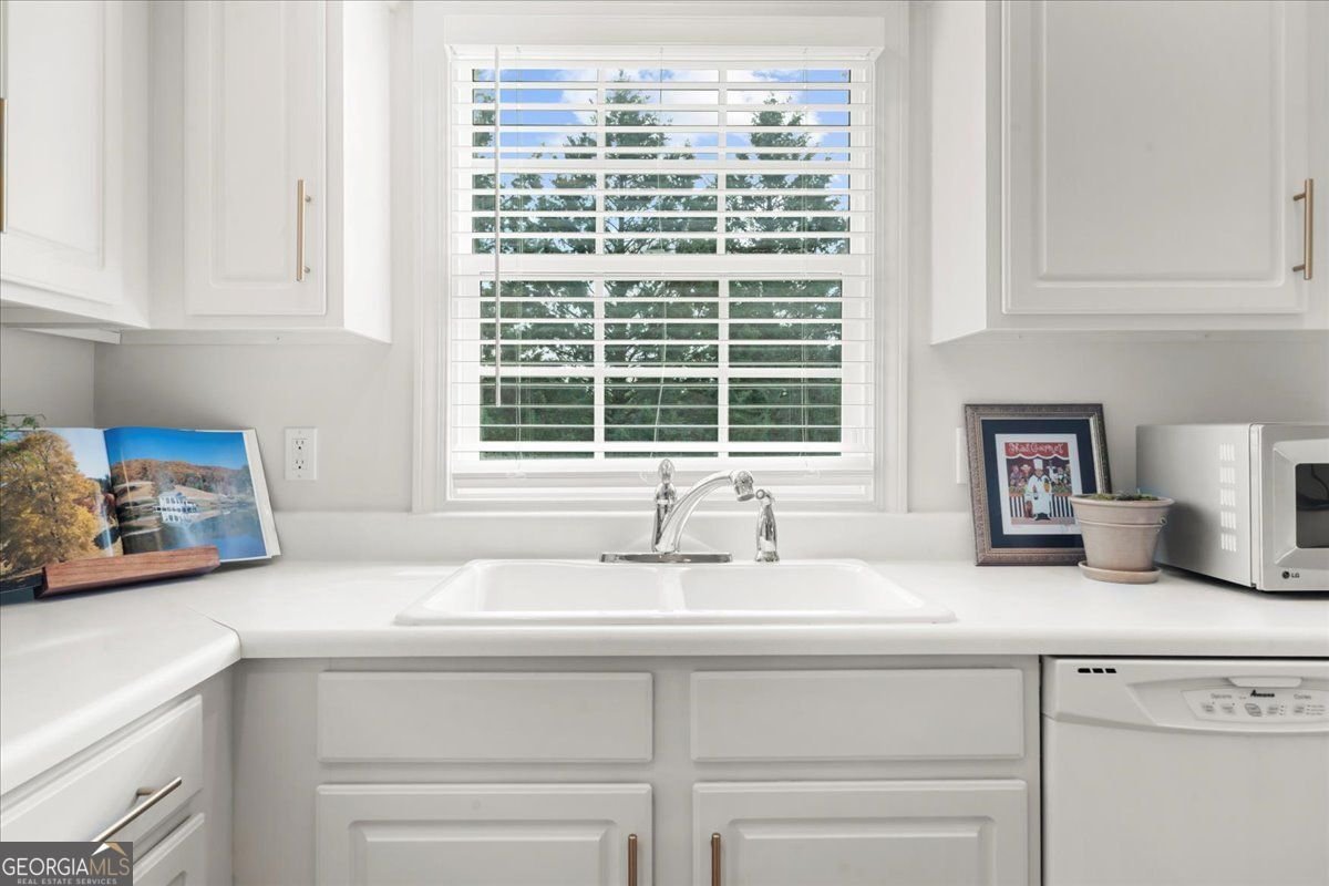 4685 NOPONE Road Gainesville - 85