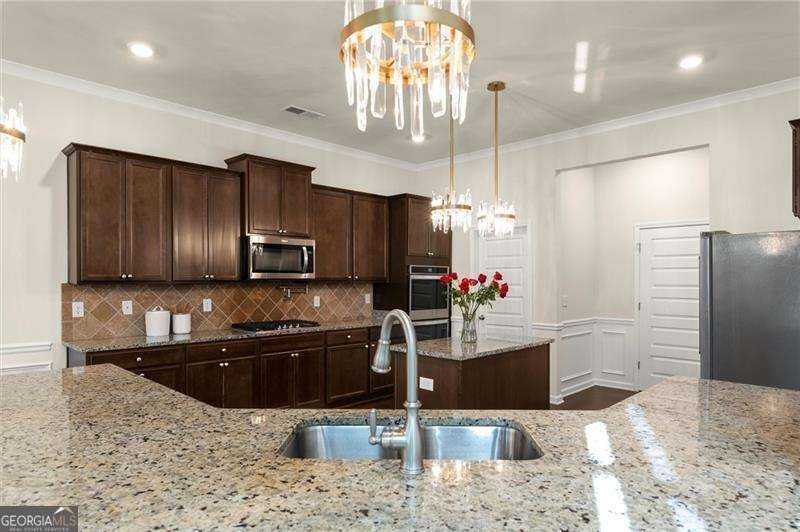 404 Prague Way Hampton - 18