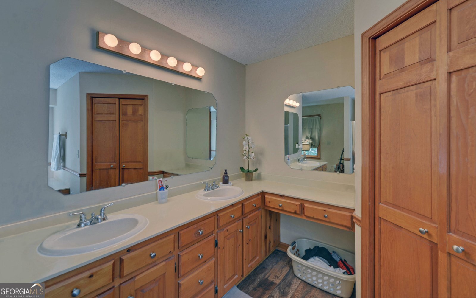 4749 Cool Springs Road Gainesville - 22