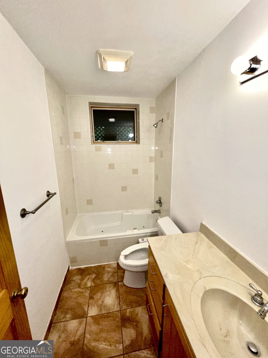 345 Three Oaks Drive Athens - 26
