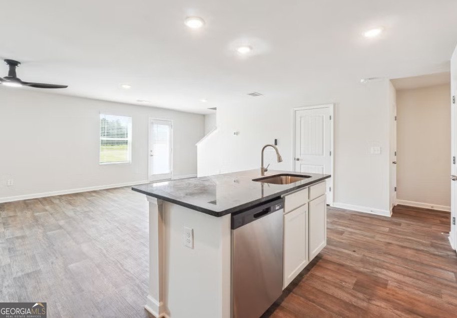 107 Garden Walk West Point - 9