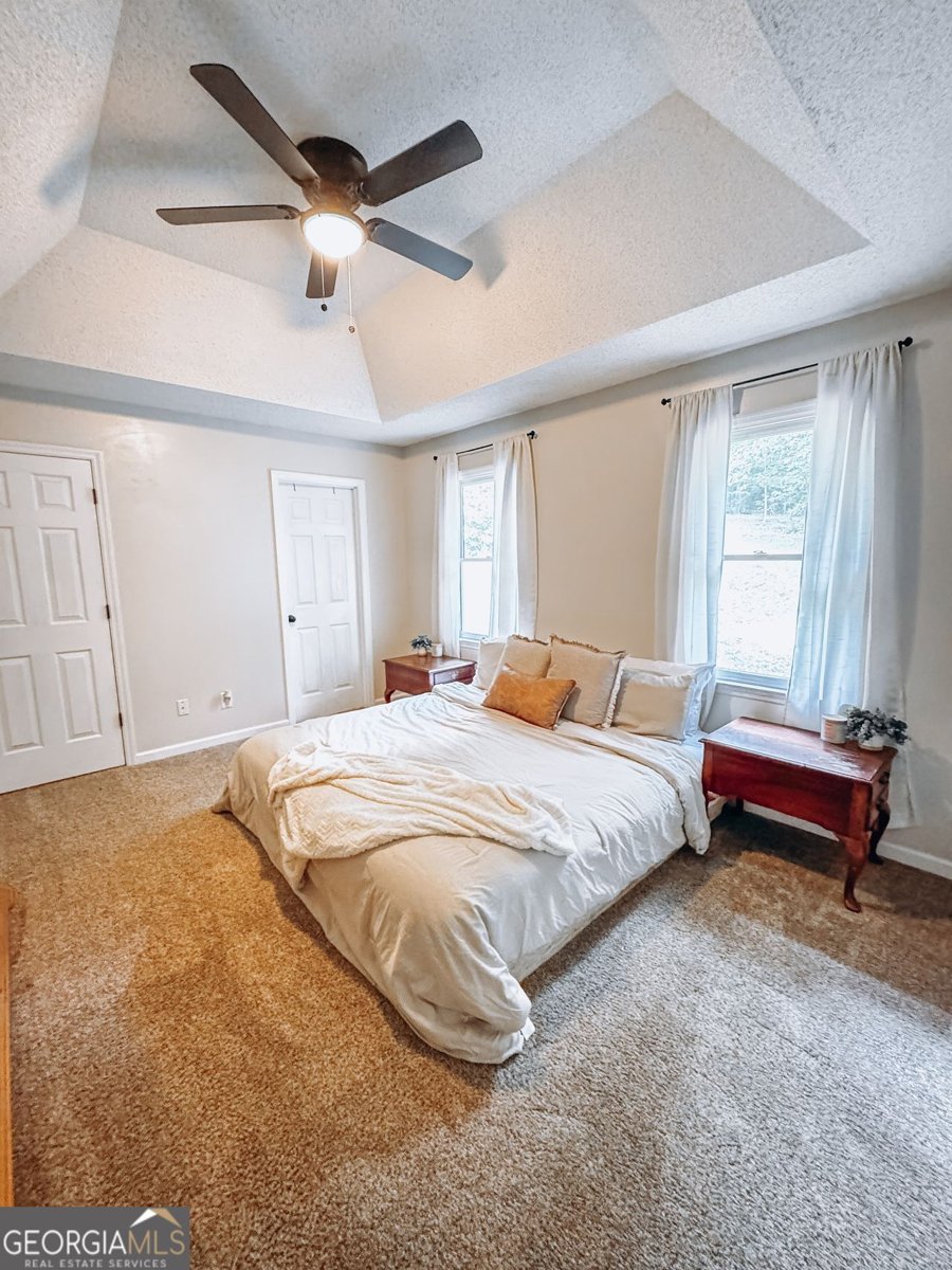 334 SUMMIT HEIGHTS Drive Nicholson - 18