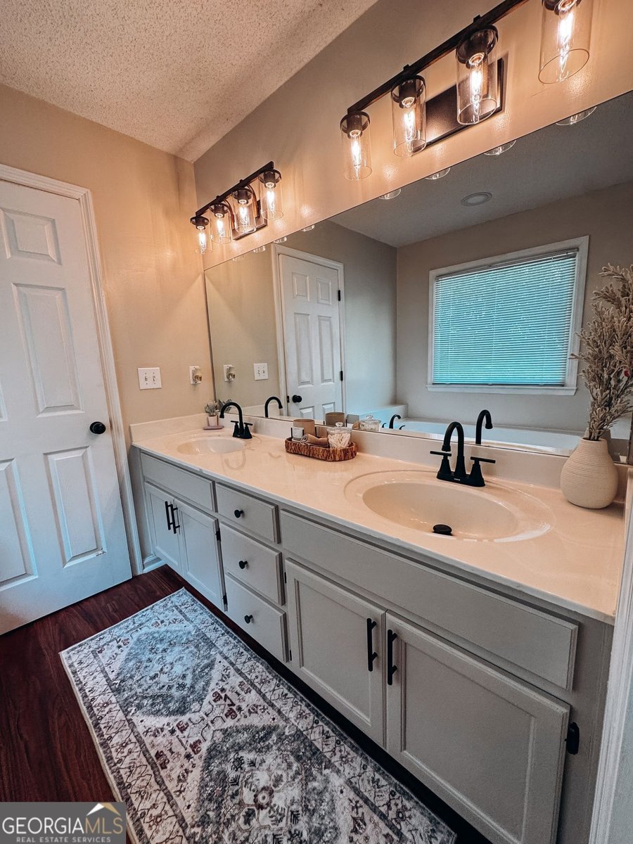 334 SUMMIT HEIGHTS Drive Nicholson - 21