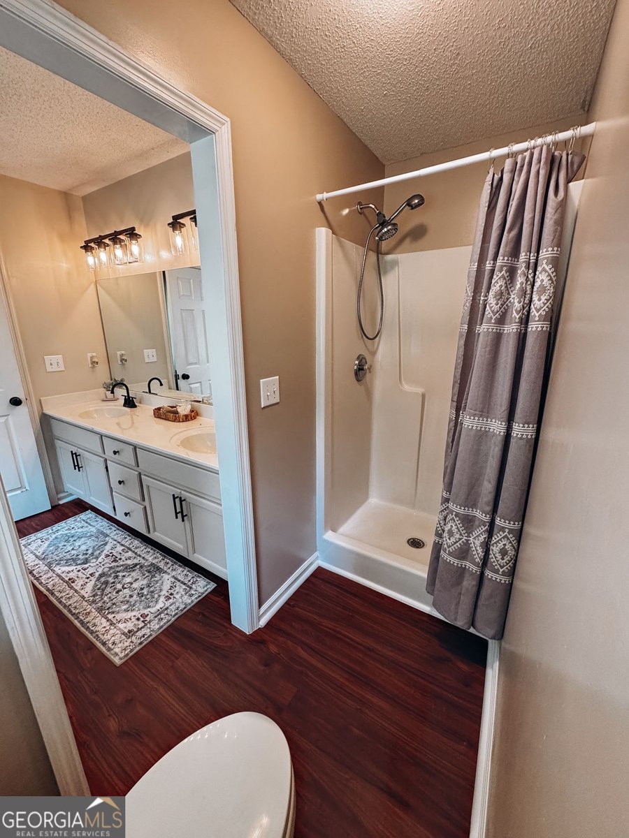 334 SUMMIT HEIGHTS Drive Nicholson - 22