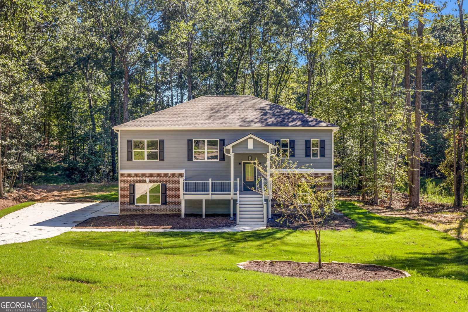 170 Pleasant Point Way Fayetteville - 1