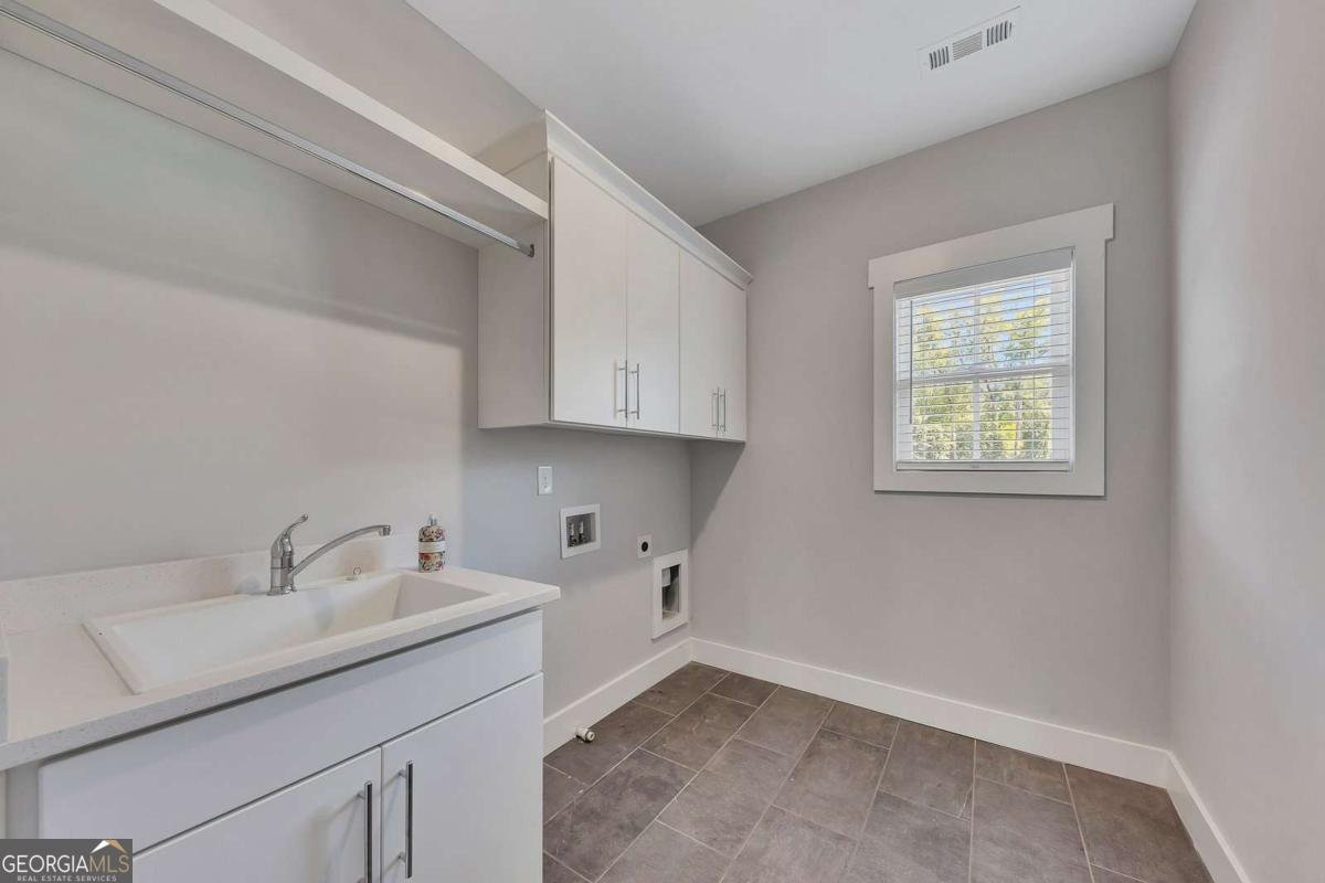 258 Dawson Drive Woodstock - 38