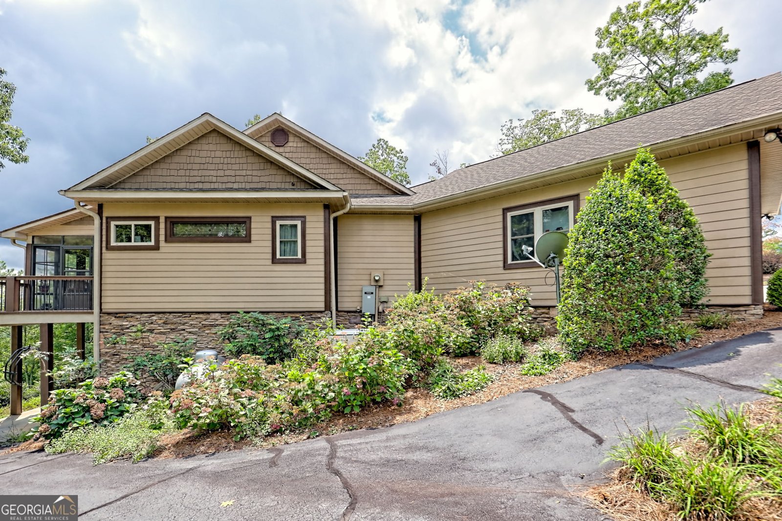 131 Ridgeline Court Clayton - 92