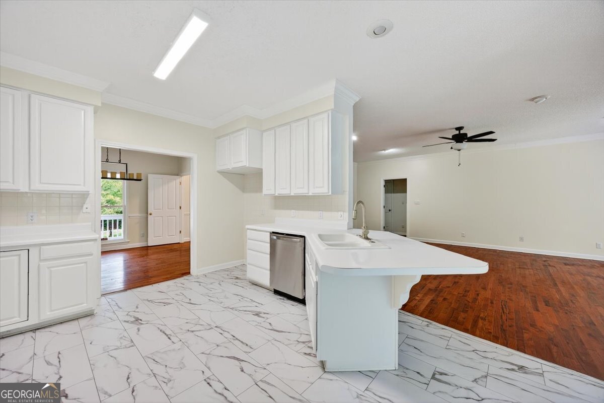 8529 Highway 87 Juliette - 7