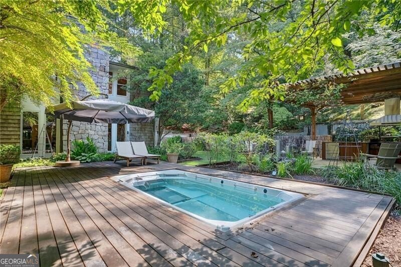 3033 Pine Valley Road Atlanta - 60