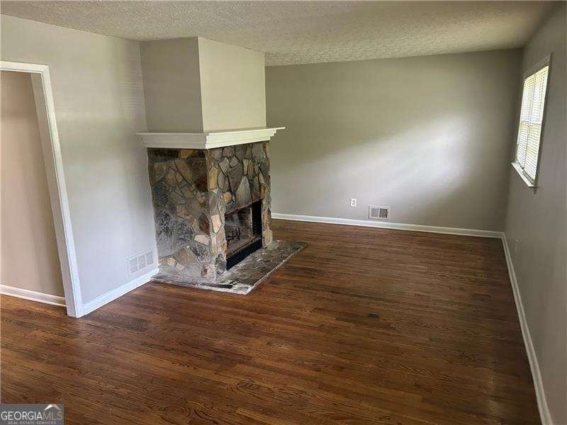 996 Forest Valley Drive Atlanta - 5
