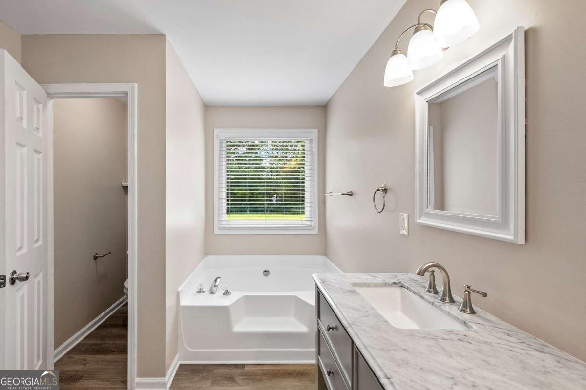 6020 Aderhold Way Alpharetta - 6