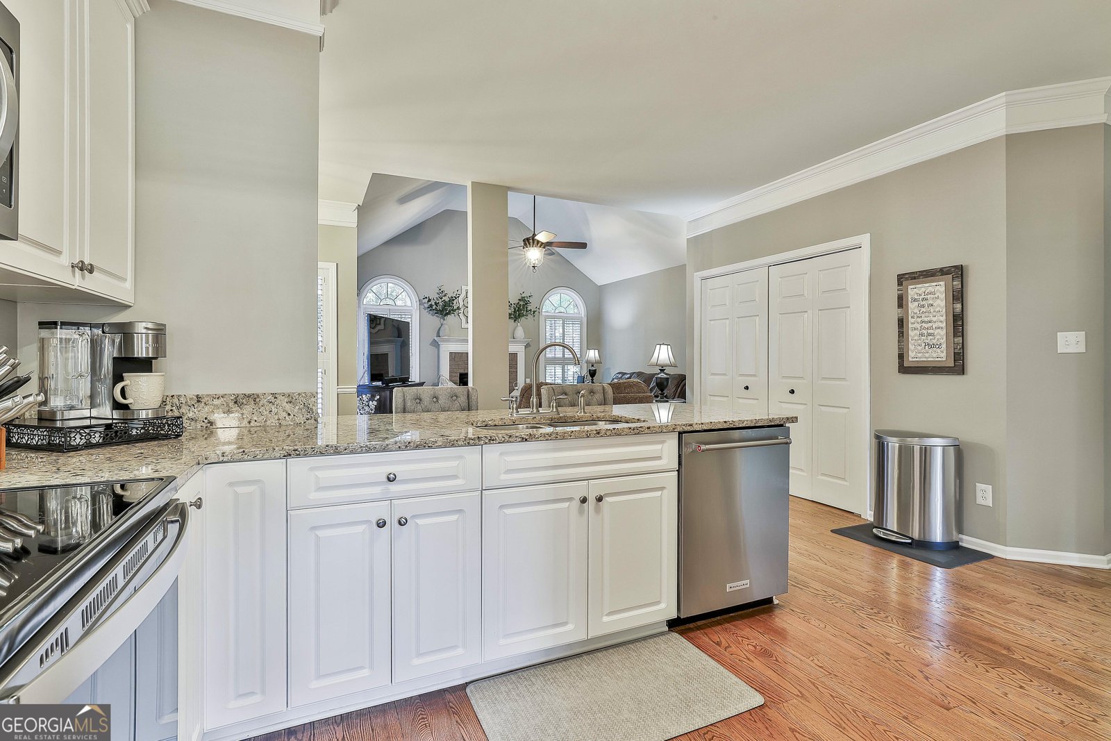 125 GLADYS Lane Fayetteville - 19