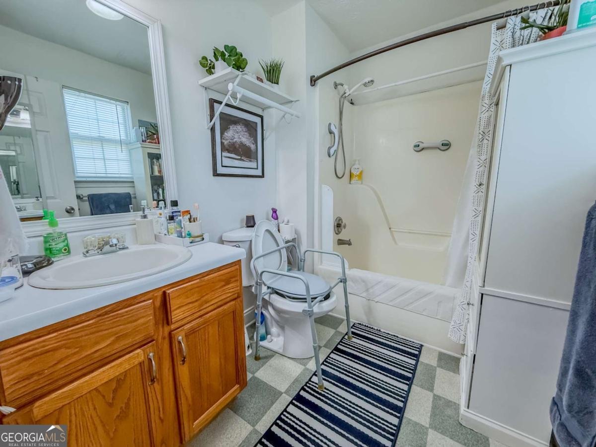 5059 Lancashire Court Flowery Branch - 1