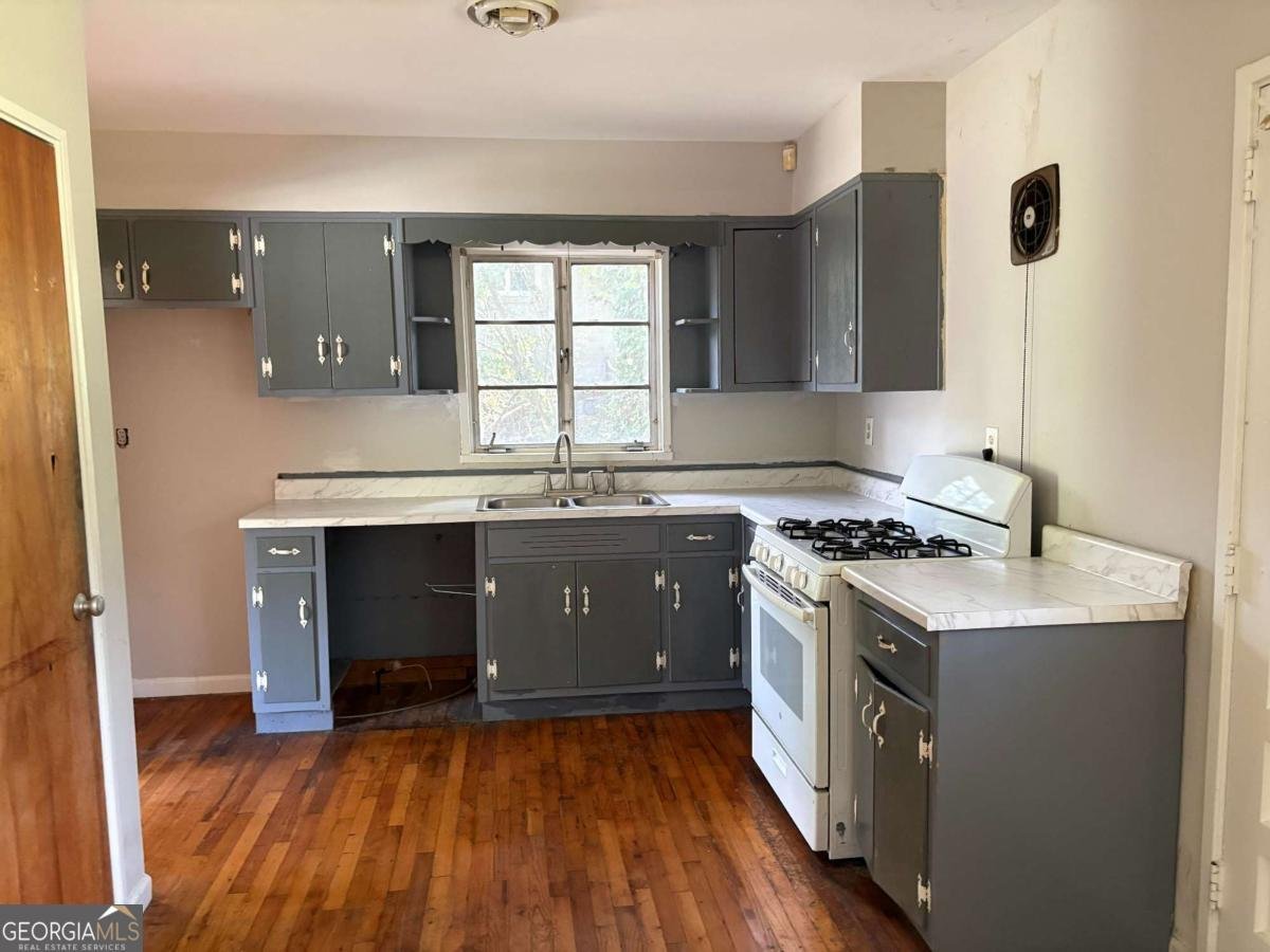 2595 Lancaster Drive Atlanta - 13