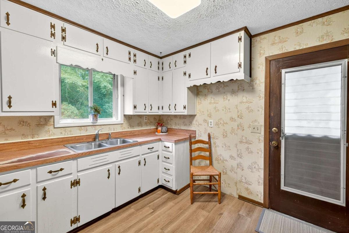 1529 Browns Bridge Avenue Gainesville - 9