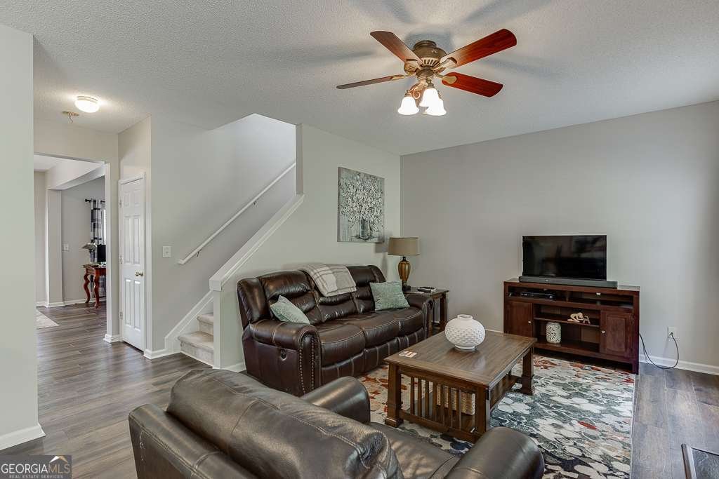 221 Beckenham Lane Dacula - 11