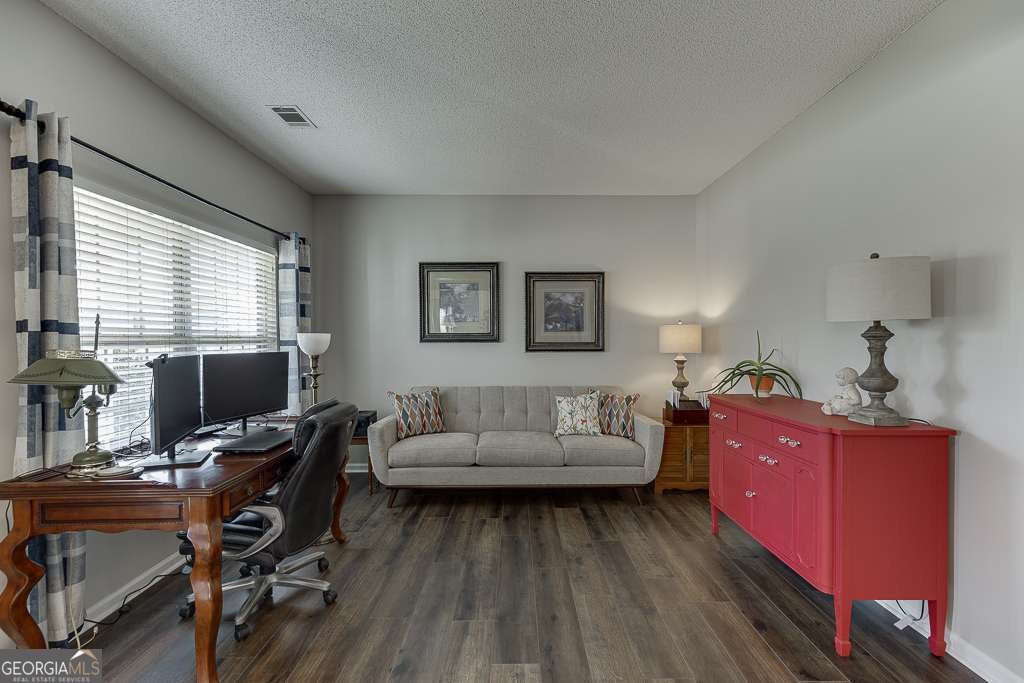 221 Beckenham Lane Dacula - 4