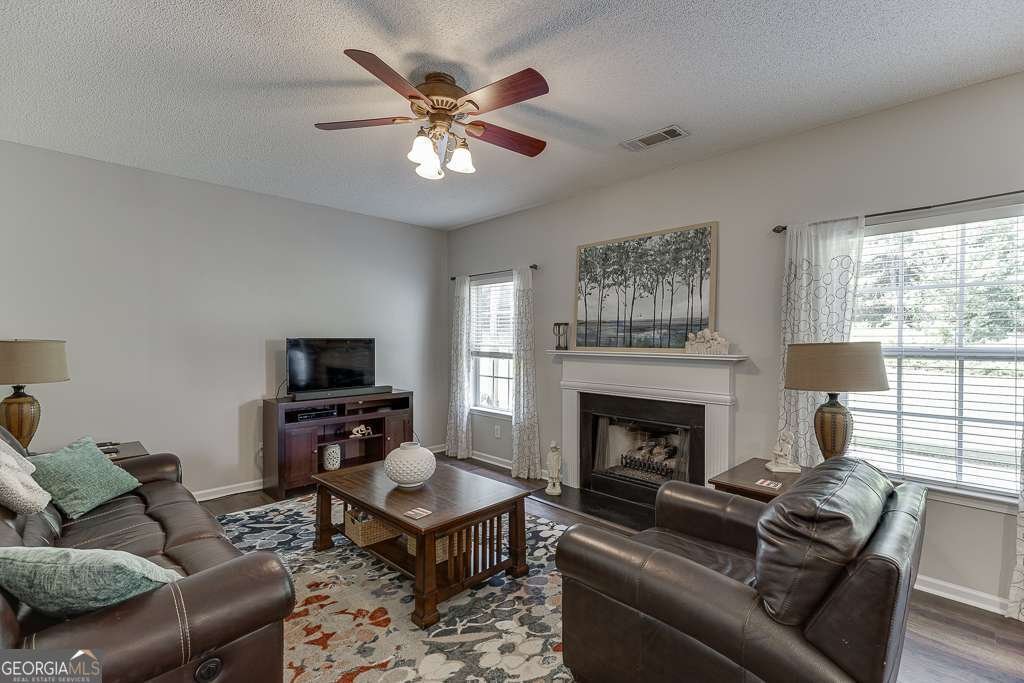221 Beckenham Lane Dacula - 9