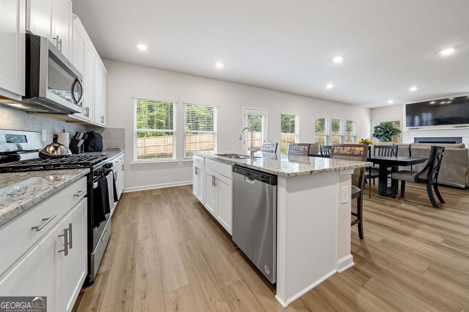 7767 Richmond Trail Fairburn - 11