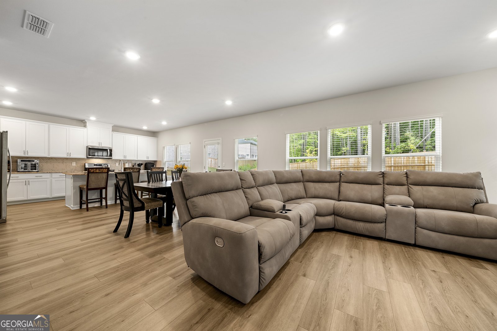 7767 Richmond Trail Fairburn - 17