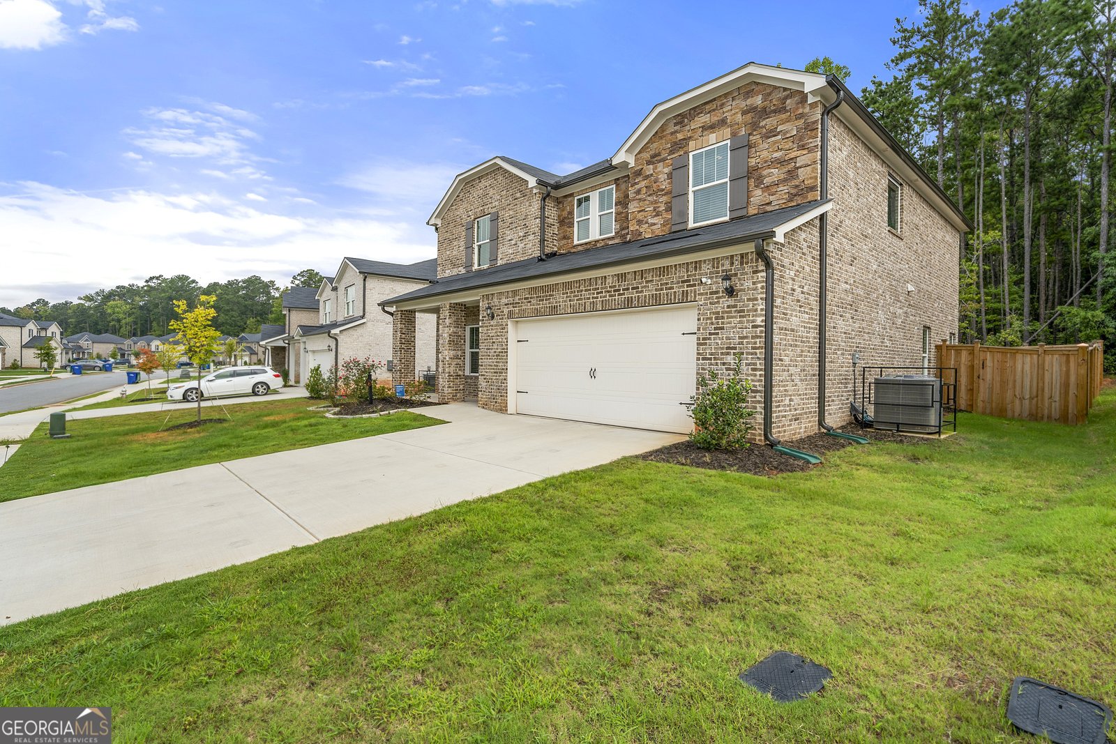7767 Richmond Trail Fairburn - 2