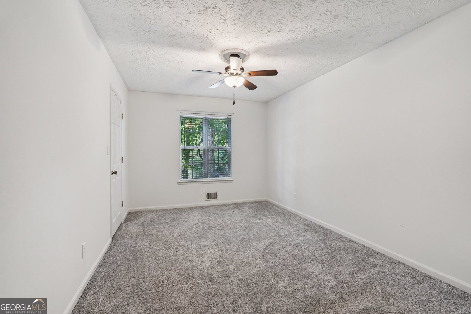 445 Hillsdale Drive Fayetteville - 18