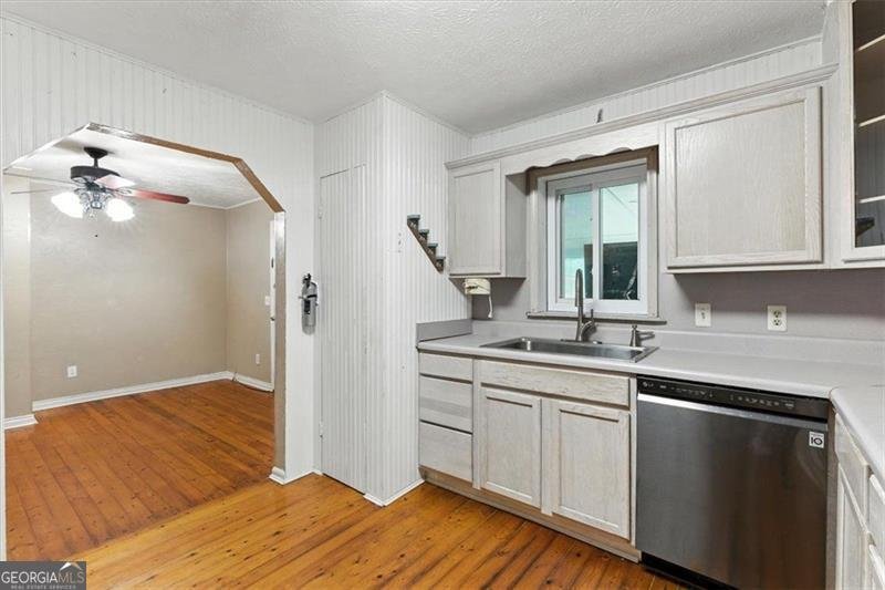 5725 MACEDIN Drive Douglasville - 19