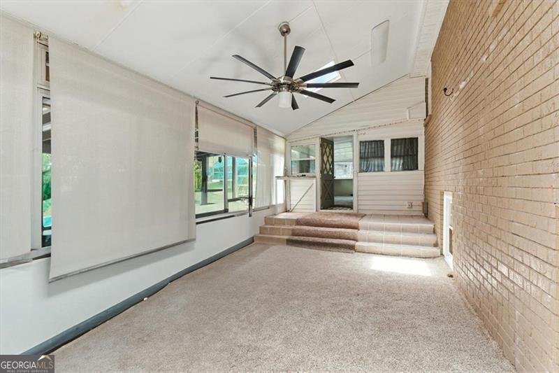 5725 MACEDIN Drive Douglasville - 38