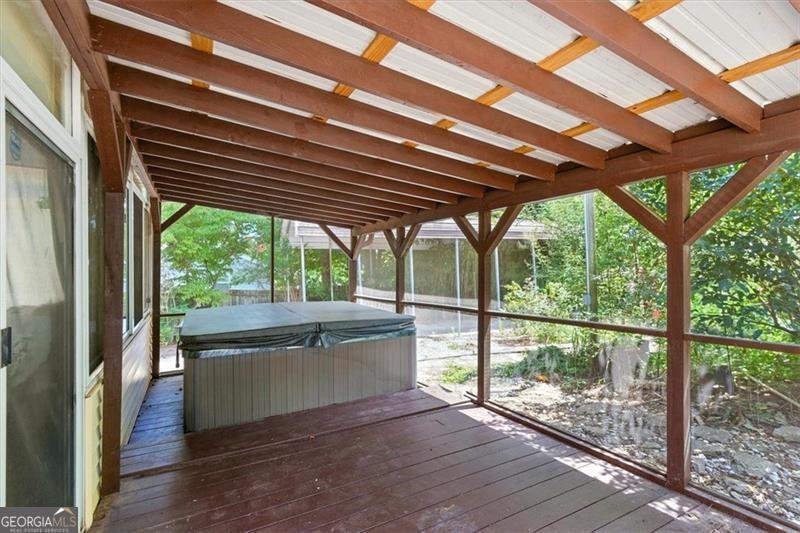 5725 MACEDIN Drive Douglasville - 40